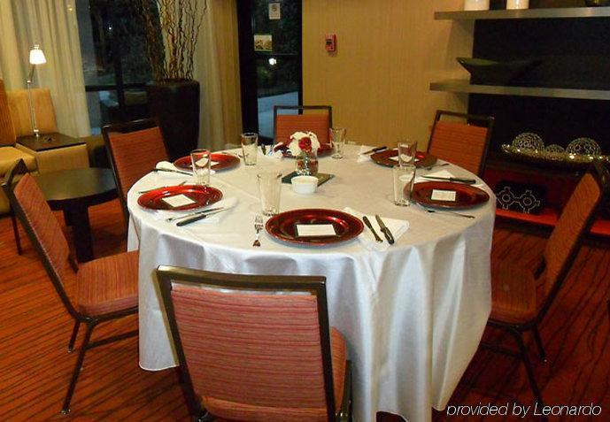 Courtyard Danville Restaurant billede